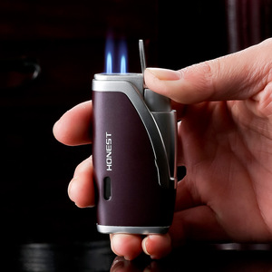 Encendedor de gas JOFI a prueba de viento, de doble llama, metálico, de viaje, con función de pulverización para uso en exteriores. - Product Image 1