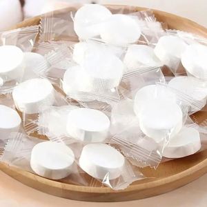 Serviettes de Visage Compressées, Lingettes pour les Mains, Plus Épaisses et Douces, Nettoyage Facial, Portables, pour le Camping, les Voyages en Plein Air, Serviette de Bain Compressée - Product Image 3