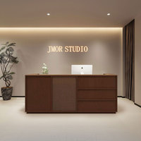 Comptoir de réception et îlot commercial minimaliste moderne en MDF, couleur crème, pour magasin de vêtements, bar ou caisse.