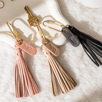 Porte-clés en cuir personnalisé avec initiales gravées, pompon, monogramme, nom, logo, pendentif de sac, vente en gros