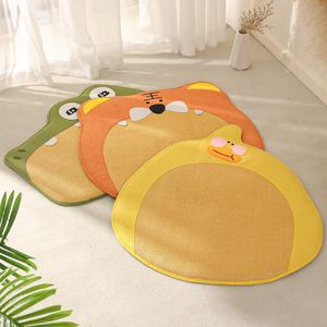 La moderna superficie rinfrescante per animali domestici a tema animale aiuta cani e gatti a battere il caldo estivo senza surriscaldarsi - Product Image 1