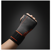 Attelle de poignet en plastique respirante à compression, protection professionnelle avec fermeture à tirette pour la gym, la moto et les activités de plein air