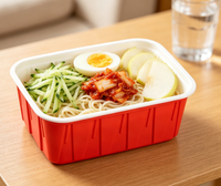 Boîte carrée jetable grande capacité en PP ondulé rouge et blanc, épaisseur 2 mm, pour plats à emporter et services de traiteur (Shandong)