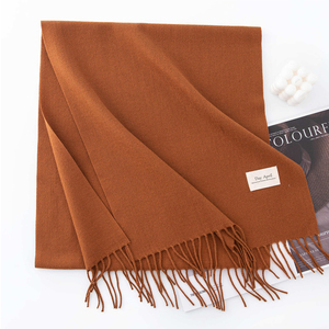 Écharpe en cachemire imitation douce et chaude pour <span class=keywords><strong>femme</strong></span>, couleur unie, élégante, décontractée, châle d'hiver, style coréen et nordique, en promotion - Product Image 2