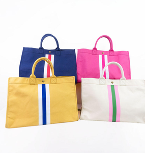 กระเป๋าผ้าแคนวาสลายทางพิมพ์ลายพู่ห้อยสีสันสดใสสำหรับผู้หญิง รุ่นใหม่ประจำฤดูร้อน - Product Image 1