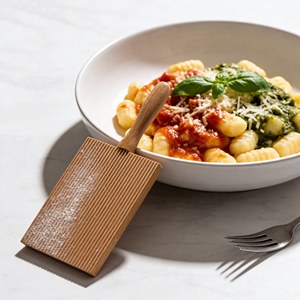 แผ่นไม้ทำเส้นพาสต้าแบบมีลาย พร้อมด้ามจับ ทำจากไม้บีช ใช้สำหรับทำเส้นพาสต้าแบบ Gnocchi, <span class=keywords><strong>Cavatelli</strong></span> และ Garganelli - Product Image 2