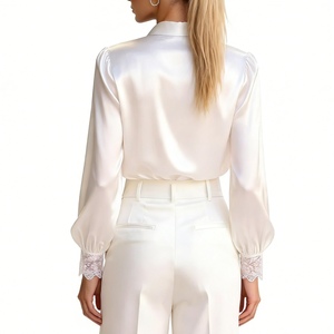 Blusa de Manga Larga con Encaje para Mujer - Camisa Casual con Cuello en V y Botones al Frente - Product Image 3