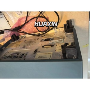 TEKTRONIX - TDS6804B - ออสซิลโลสโคปแบบดิจิตอล - 8 GHz - สำหรับอะไหล่ - Product Image 1