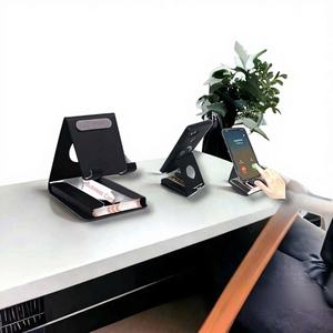 Soporte para Teléfono y Tarjetas de Visita Modesk para Todos los Smartphones - Metal y Cuero de Lujo para Escritorio/Cama, Set de Regalo Promocional - Product Image 1