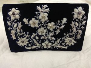 2025 Top vente luxe Style dames pochette mode-avant Zari broderie pierres semi-précieuses perle chaîne perles décoration PU - Product Image 6