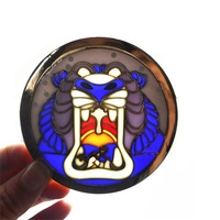 Chine Badge Fournisseur En Gros Vitrail Personnalisé Anime Émail Dur Émail Personnalisé Épingle En Émail