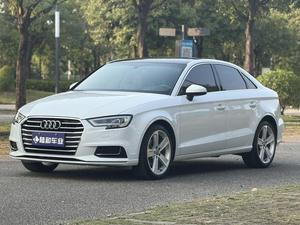 <span class=keywords><strong>La</strong></span> voiture d'occasion <span class=keywords><strong>la</strong></span> <span class=keywords><strong>moins</strong></span> chère et <span class=keywords><strong>la</strong></span> plus populaire, <span class=keywords><strong>Audi</strong></span> A3 modèle 2018, modèle 30e anniversaire, limousine 35 TFSI modèle élégant - Product Image 2