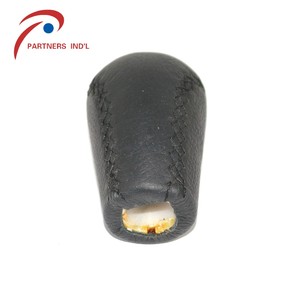 MAZDA M3 BK BL 5 CR CW 6 II <span class=keywords><strong>GH</strong></span>, cubierta de cuero negro para 5/6 velocidades, para coser a mano, perilla de palanca de cambios - Product Image 2