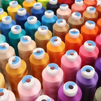 181 couleurs disponibles, fil à broder pour machine à broder de haute ténacité, 120D/2 4000m, 100% polyester, filaments teints, marque YH