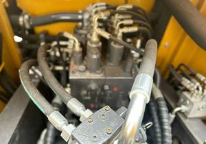 รถขุดตีนตะขาบสำหรับงานหนัก XE200GA ขนาด 20.5 ตัน ความจุบุ้งกี๋ 0.93 ลูกบาศก์เมตร กำลัง 135 กิโลวัตต์ ผลิตภาพสูง เหมาะสำหรับงานดิน - Product Image 6