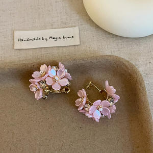 ต่างหูเม็ดเดี่ยวสแตนเลสขายดีต่างหูเกลียวปลายสูงสำหรับผู้หญิงกันน้ำเครื่องประดับฮิปฮอปที่ไม่ซ้ำใคร - Product Image 6