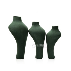 ที่วางโชว์เครื่องประดับกำมะหยี่สีเขียวแบบสั่งทำสำหรับสร้อยคอ - Product Image 5