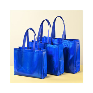Sac fourre-tout non tissé Dawn, imperméable, revêtement laser irisé, personnalisable pour cadeaux, shopping, publicité, emballage - Product Image 4