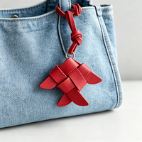 Colgante de Cuero Tejido a Mano con Forma de Pez, Minimalista, para Llavero, Adorno Decorativo para Bolso, Mochila o Cartera
