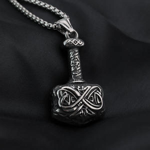 Nordic Retro Stainless Steel Men's Thor Hammer Pendant Necklace Charm Geometric Design Gift For Clothing Matching - Product Image 4