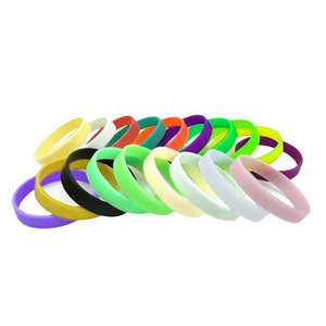 Biểu Tượng Tùy Chỉnh <span class=keywords><strong>Silicone</strong></span> Dây Đeo Cổ Tay Giá Rẻ Phát Sáng Vòng Đeo Tay Cá Nhân Thể Thao Mềm Cao Su Dây Đeo Cổ Tay Cho Quà Tặng Khuyến Mãi - Product Image 5