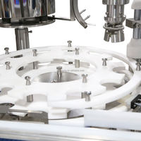 Machine de remplissage électrique automatique de jus de fruits et sauces à haute précision avec moteur à engrenages PLC et roulement pour boissons et produits chimiques