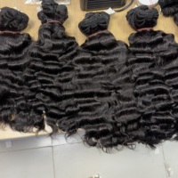 Lots de Cheveux Humains Vierges Bruts Vietnamiens de Qualité Supérieure en Gros, Provenant du Vietnam, Idéaux pour le Tressage