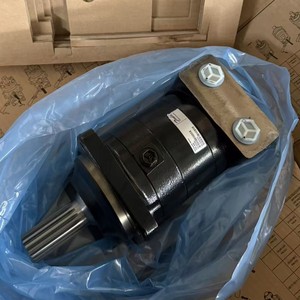 มอเตอร์ไฮดรอลิกแบบออร์บิทัล TMT400 151Z3265 สำหรับเครื่องจักรตัดไม้ Ponsse มอเตอร์สำหรับการเคลื่อนที่ - Product Image 1