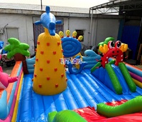 Parc de jeux gonflables commercial avec toboggan haut pour enfants et adultes, équipement de jeux d'extérieur