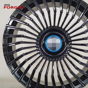 Tapas Flotantes JOVA en Negro Brillante, Tamaño Grande 24x12, Ruedas Forjadas 8x180 para Range Rover - Product Image 1