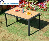 Ensemble de table et de chaises en bois plastique mobiles pour jardin et cour, style minimaliste moderne, empilables, imperméables, avec cadre en aluminium, pour six personnes