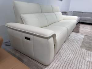 Juego de Sofás Reclinables de Cuero con Respaldo Ajustable Eléctricamente, 3 Plazas, Extensible, con Carga USB - Product Image 6