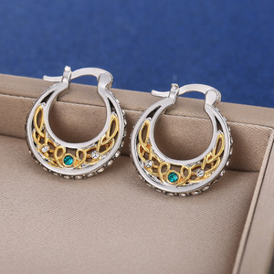 Orecchini Pendenti a Mezzaluna Cava Bicolore, Gioielli Minimalisti Geometrici di Tendenza per Donna - Product Image 1