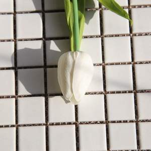 Tulipán Artificial al por Mayor a Precio Económico, Flor Artificial Blanca con Tacto Real, Tulipán de PU - Product Image 6