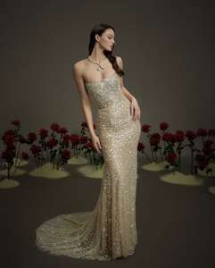 เสื้อแจ็กเก็ตแฟชั่นสำหรับเจ้าสาวน่ารักลายดอกกุหลาบขนาดใหญ่โรแมนติกสำหรับปาร์ตี้งานแต่งงาน - Product Image 4