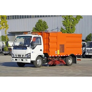 Camión barredor de calles ISUZU ELF de 5.5CBM con lavado a alta presión y autolimpieza en venta - Product Image 4