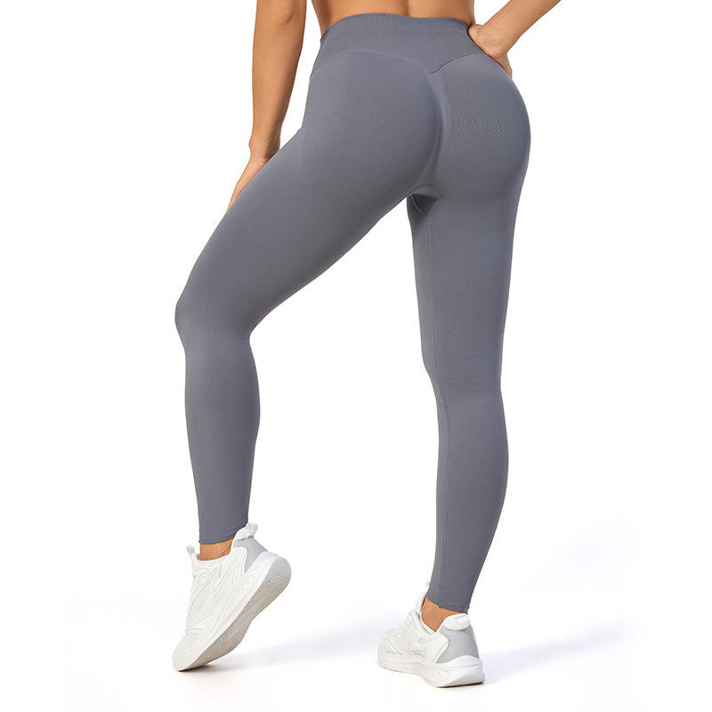 สีเทากลาง