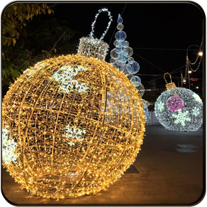 Toprex Decor Grande boule de lumière de Noël commerciale extérieure LED Décorations de village géantes illuminées Matériau en PVC IP65 - Product Image 2