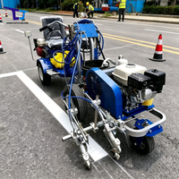 La pompe à haute puissance d'alignement laser de la machine de marquage routier autopropulsée manuelle est utilisée pour un marquage rapide et sûr.
