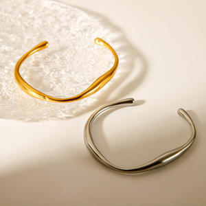 14K PVD Gold Plated High-Polish <b>Mirror</b> Finish Stainless Steel <b>Irregular</b> Fashion Bracelet Exquisite Cuff Design - Product Image 4