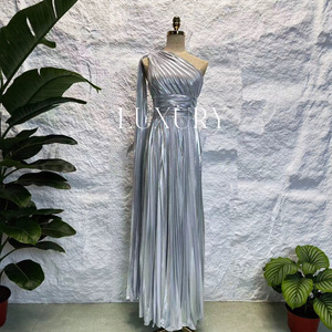 Robe longue élégante et sexy pour femme, nouvelle collection été 2026, à épaules dénudées et dos nu, sans manches, vente en gros - Product Image 3
