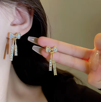 518 Nouvelle tendance de la mode, design unique personnalisé, élégantes boucles d'oreilles pendantes pour femmes, bijoux pour femmes, fête de mariage, cadeaux haut de gamme