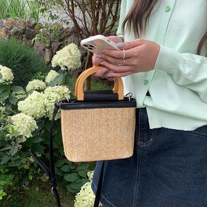 Sac bandoulière en paille tressée marron et noir avec fermeture éclair – Collection été 2024 pour usage quotidien - Product Image 3