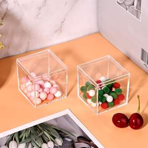 Boîte à bonbons carrée en acrylique transparente avec couvercle – Offre spéciale - Product Image 4