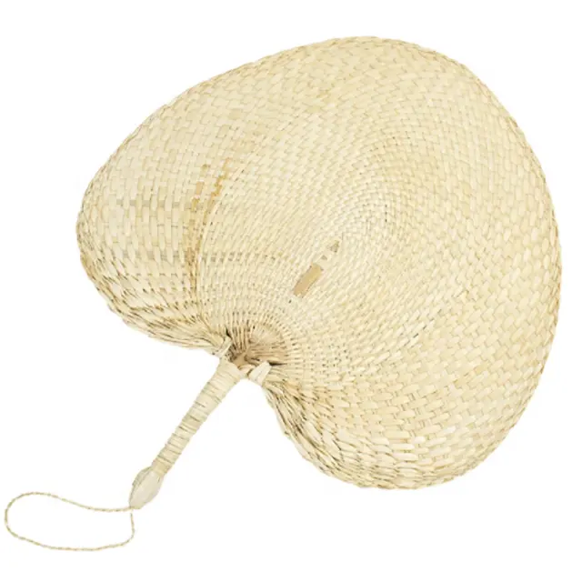 Natural Raffia Fans Handmade Palm Leaf Handheld Bamboo Fan Chinese Style Hand Weaving Fan for Summer Cooling Supplies Home Wall