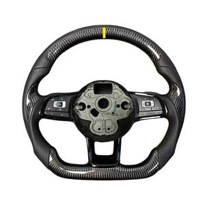 Volante de fibra de carbono de cuero perforado personalizado para Volkswagen <span class=keywords><strong>VW</strong></span> Golf 5 MK6 MK7 MK8 Jetta Passat B8 <span class=keywords><strong>Polo</strong></span> Tiguan <span class=keywords><strong>GTI</strong></span> - Product Image 1