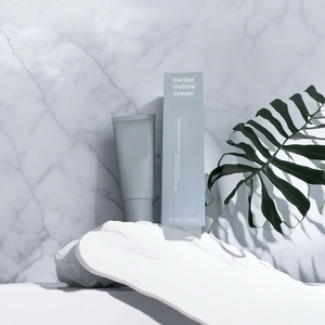 Vendita all'Ingrosso Essenza Ricca Idratante e Nutriente per il Controllo del Sebo da Donna, da Utilizzare con Detergente Viso Esplosivo - Product Image 2
