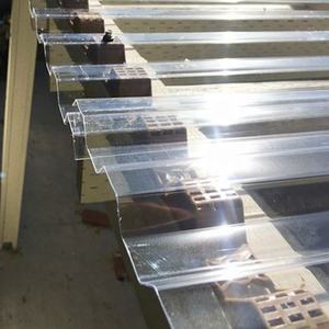 แผ่นหลังคาพลาสติกใส 3 ม. 5 ม. 6 ม. สีขาวโอปอล แข็ง แบบ RIB TYP ลอนธรรมดา แผ่นหลังคาพลาสติกลอนลูกฟูก 2 มม. แผ่นโพลีคาร์บอเนต - Product Image 1