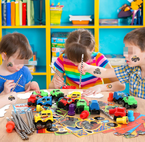Crayons, mini-carnets, règles, tampons, autocollants, jouets, cadeaux, <span class=keywords><strong>pinatas</strong></span>, sacs <span class=keywords><strong>de</strong></span> friandises et articles <span class=keywords><strong>de</strong></span> fête sur le thème des Monster Truck <span class=keywords><strong>de</strong></span> course pour anniversaire - Product Image 2
