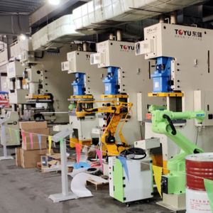 Bras robotisé 6 axes pour tournage, empilage, chargement, pulvérisation, machine CNC pour le travail du bois, gravure, moteur PLC, entraînement servo-électrique, IP65 - Product Image 3